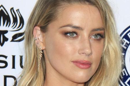 Hat Amber Heard bereits eine neue Liebe gefunden? Hat Amber Heard bereits eine neue Liebe gefunden?