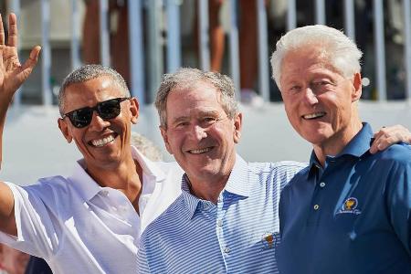 Ehemalige US-Präsidenten unter sich: Barack Obama, George W. Bush und Bill Clinton Ehemalige US-Präsidenten unter sich: Barack Obama, George W. Bush und Bill Clinton