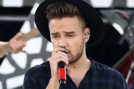 Jeder hat so seine Laster: Liam Payne raucht offenbar gerne Jeder hat so seine Laster: Liam Payne raucht offenbar gerne