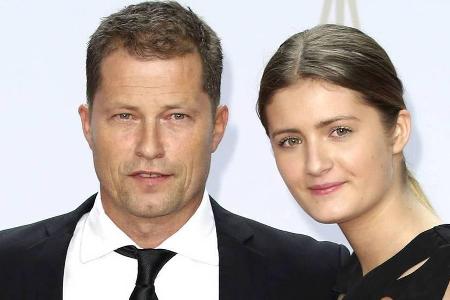 In großer Sorge um das Katzenkind: Til und Lilli Schweiger In großer Sorge um das Katzenkind: Til und Lilli Schweiger
