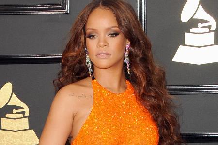 Hat sich auf dem Coachella verirrt: Popstar Rihanna Hat sich auf dem Coachella verirrt: Popstar Rihanna