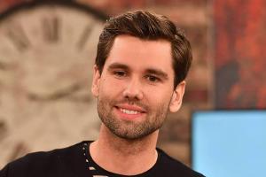 Alexander Keen in seinem neuen Job bei sonnenklar.tv