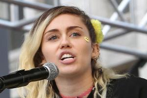 Miley Cyrus: Hacker veröffentlichen Nacktfotos