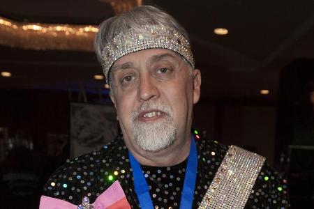 Gilbert Baker auf einem Event in New York Gilbert Baker auf einem Event in New York