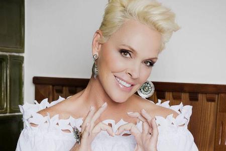 Brigitte Nielsen hat ihr Herz schon verschenkt Brigitte Nielsen hat ihr Herz schon verschenkt