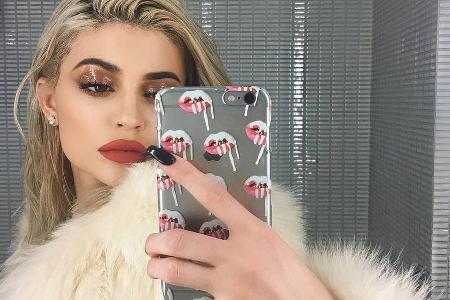 Zeigt sich gerne mal im Pelz: Kylie Jenner Zeigt sich gerne mal im Pelz: Kylie Jenner