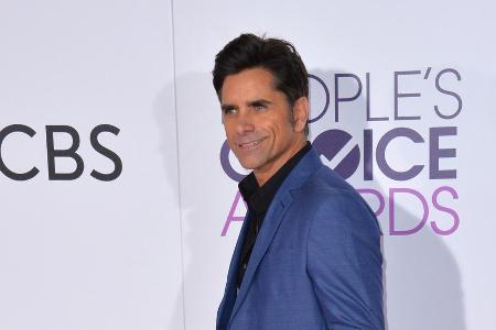 John Stamos wählt seine Hosen In Zukunft wohl eine Nummer größer John Stamos wählt seine Hosen In Zukunft wohl eine Nummer größer