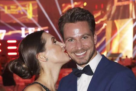 Küsschen! Clea-Lacy Juhn und Sebastian Pannek als Küsschen! Clea-Lacy Juhn und Sebastian Pannek als