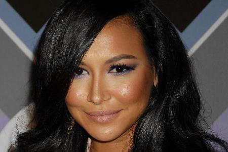 Ist offenbar ziemlich glücklich mit ihrem neuen Freund: Naya Rivera Ist offenbar ziemlich glücklich mit ihrem neuen Freund: Naya Rivera