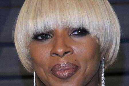 Nach 12 Jahren Ehe steckt Mary J. Blige nun inmitten einer fiesen Schlammschlacht mit ihrem Ex Nach 12 Jahren Ehe steckt Mary J. Blige nun inmitten einer fiesen Schlammschlacht mit ihrem Ex