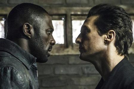 Der Revolvermann Roland (Idris Elba, l.) trifft seinen Nemesis, den Mann in Schwarz (Matthew McConaughey) Der Revolvermann Roland (Idris Elba, l.) trifft seinen Nemesis, den Mann in Schwarz (Matthew McConaughey)