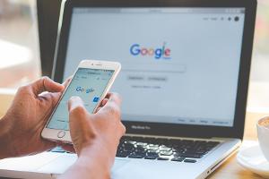 Google verbreitet Nachrichten bald im Snapchat-Stil