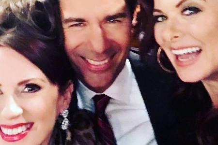 Sie haben Spaß bei der Arbeit: Megan Mullally, Eric McCormack, Sean Hayes und Debra Messing (v.l.) Sie haben Spaß bei der Arbeit: Megan Mullally, Eric McCormack, Sean Hayes und Debra Messing (v.l.)