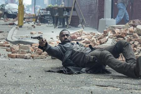 Idris Elba schlüpft in Idris Elba schlüpft in