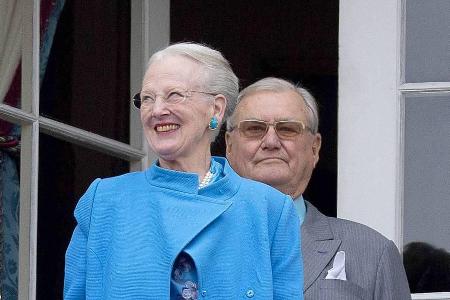 Prinz Henrik und seine Frau Margrethe II. von Dänemark Prinz Henrik und seine Frau Margrethe II. von Dänemark