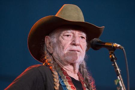 Willie Nelson ist mit 84 Jahren noch immer auf Tour Willie Nelson ist mit 84 Jahren noch immer auf Tour