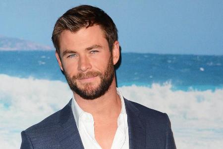 Chris Hemsworth ist selbst nicht schwul, setzt sich aber mit aller Kraft für die gleichgeschlechtliche Ehe ein Chris Hemsworth ist selbst nicht schwul, setzt sich aber mit aller Kraft für die gleichgeschlechtliche Ehe ein