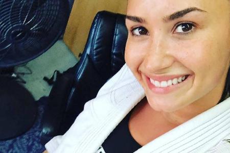 Seit einem Jahr trainiert Demi Lovato Brazilian Jiu-Jitsu - mit Erfolg Seit einem Jahr trainiert Demi Lovato Brazilian Jiu-Jitsu - mit Erfolg