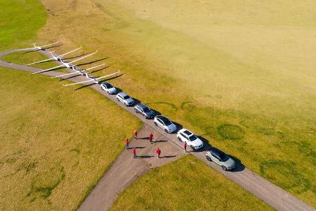 BMW IX3, Ford Mustang Mach-E, Jaguar I-Pace, Mercedes EQC 400, Tesla Model Y, Volvo XC40 Recharge
