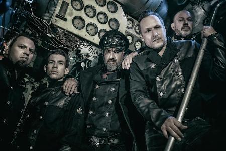 Stürmen vor bis auf Platz eins der Charts: Eisbrecher Stürmen vor bis auf Platz eins der Charts: Eisbrecher