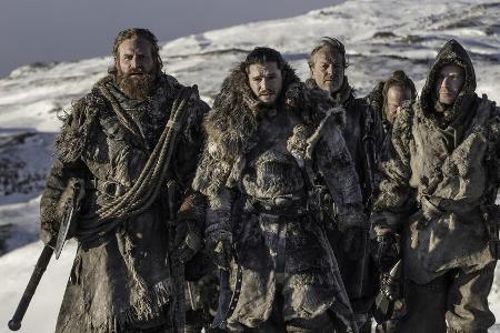 Jon Schnee (Kit Harington, Mitte) und seine 