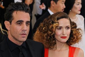 Müde, aber wohlauf: Rose Byrne ist zum zweiten Mal schwanger