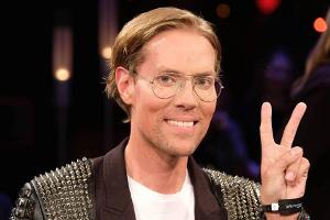 Jens Hilbert: Wer ist der schrille Haarentferner?