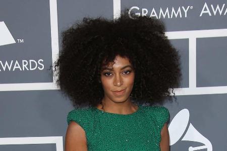 Kämpft mit einer Erkrankung des Nervensystems: Solange Knowles Kämpft mit einer Erkrankung des Nervensystems: Solange Knowles