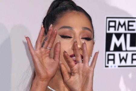 Nicht schon wieder! Superstar Ariana Grande kann diese Vorsätze wohl auch nicht mehr hören Nicht schon wieder! Superstar Ariana Grande kann diese Vorsätze wohl auch nicht mehr hören