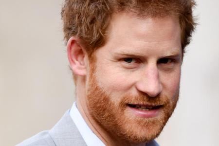 Musste alleine zum Weihnachtskonzert: Prinz Harry Musste alleine zum Weihnachtskonzert: Prinz Harry