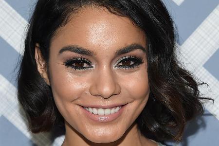 Lässt die Fans rätseln: Vanessa Hudgens Lässt die Fans rätseln: Vanessa Hudgens