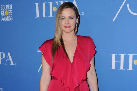 Gelungener Gesamtlook: Alicia Silverstone bei der Feier zum 75. Geburtstag der Golden Globe Awards in Hollywood