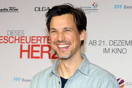 Florian David Fitz feiert mit seiner Familie