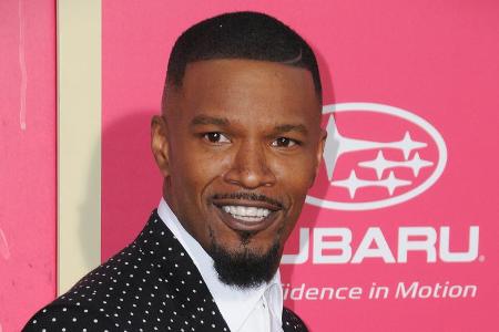 Jamie Foxx feierte seine 50. Geburtstag in den Paramount Studios Jamie Foxx feierte seine 50. Geburtstag in den Paramount Studios