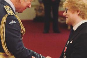Ed Sheeran bei Prinz Charles: Das hätte er nicht machen dürfen