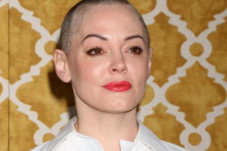Rose McGowan hält nicht viel von dem geplanten Protest in Schwarz Rose McGowan hält nicht viel von dem geplanten Protest in Schwarz