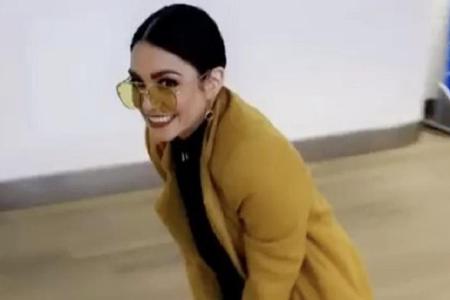 Vanessa Hudgens weiß, wie sie sich die Zeit vertreiben kann Vanessa Hudgens weiß, wie sie sich die Zeit vertreiben kann