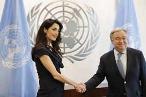 Amal Clooney: Strahlend schön beim Treffen mit UNO-Generalsekretär