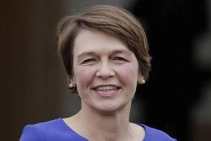 Die neue First Lady Elke Büdenbender im Style-Check