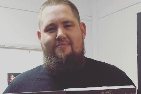 Rag'n'Bone Man fang mit 19 Jahren an zu singen Rag'n'Bone Man fang mit 19 Jahren an zu singen