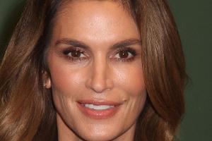 Cindy Crawford hasst Kritik an ihrem Alter