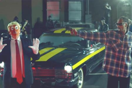 Der Donald-Trump-Clown im neuen Musikvideo von Snoop Dogg Der Donald-Trump-Clown im neuen Musikvideo von Snoop Dogg