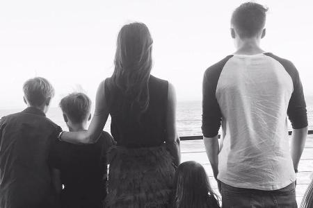 David und Victoria Beckham haben insgesamt vier Kinder, drei Söhne und eine Tochter David und Victoria Beckham haben insgesamt vier Kinder, drei Söhne und eine Tochter