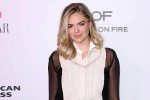 Kate Upton: Elegant im schwarzen Minikleid