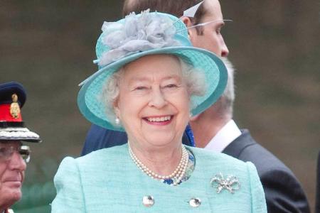 Die Queen ist auch im fortgeschrittenen Alter noch für Überraschungen gut Die Queen ist auch im fortgeschrittenen Alter noch für Überraschungen gut