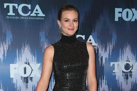 Leighton Meesters Figur kam in diesem Outfit besonders gut hervor Leighton Meesters Figur kam in diesem Outfit besonders gut hervor
