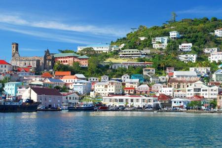 Vor den Küsten Südamerikas befindet sich der Inselstaat Grenada. Berühmt für seine Gewürze, weiß die Karibische Insel auch m...
