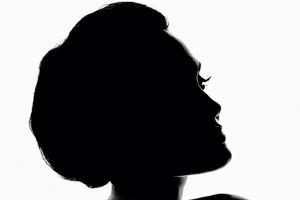 Angelina Jolie wirbt für neuen Guerlain-Duft