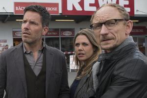 "Die Lebenden und die Toten (1) - Ein Taunuskrimi": Oliver von Bodenstein (Tim Bergmann, l.), Pia Kirchhoff (Felicitas Woll)...