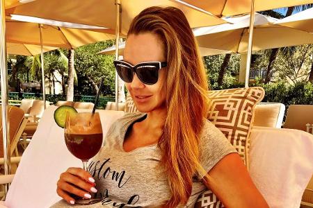 Alessandra Meyer-Wölden zeigt stolz ihren großen Babybauch Alessandra Meyer-Wölden zeigt stolz ihren großen Babybauch
